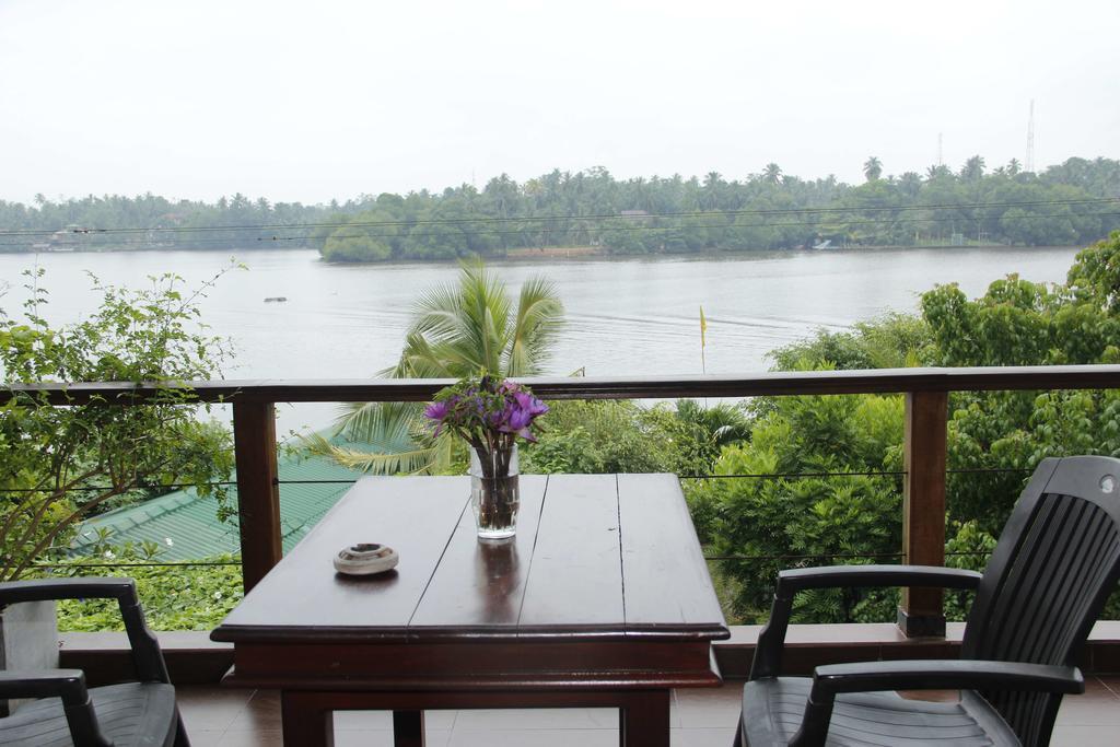 Thumbelina Apartments & Hotel Aluthgama Eksteriør billede