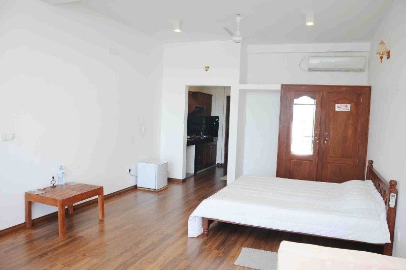 Thumbelina Apartments & Hotel Aluthgama Eksteriør billede