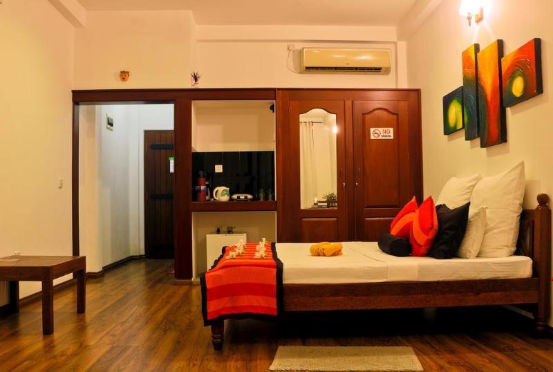 Thumbelina Apartments & Hotel Aluthgama Eksteriør billede