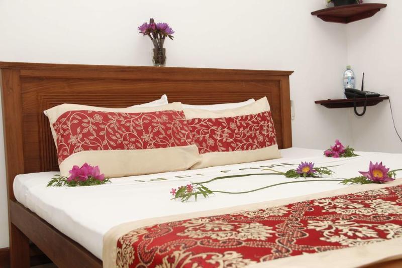 Thumbelina Apartments & Hotel Aluthgama Eksteriør billede