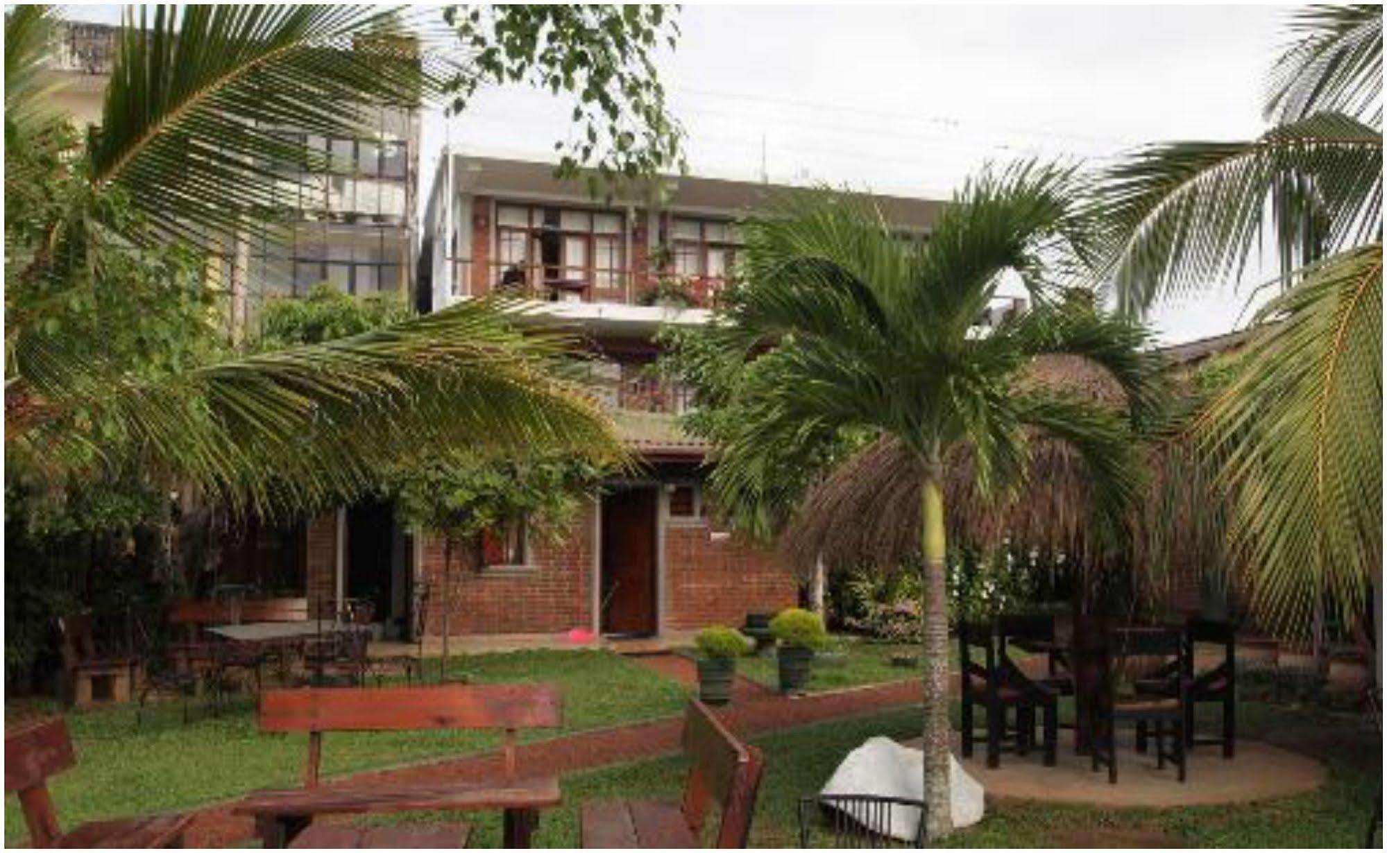 Thumbelina Apartments & Hotel Aluthgama Eksteriør billede